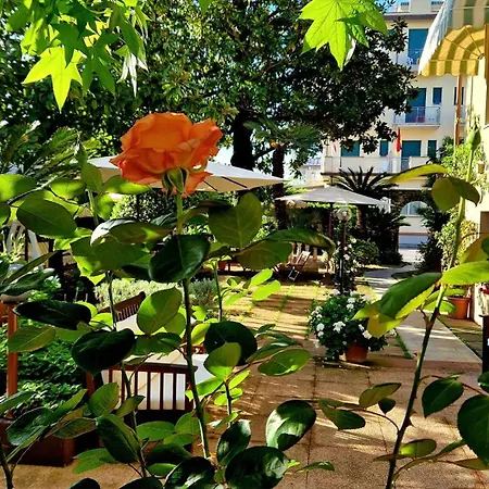 Giardino Hotel 3*