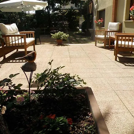 Giardino 3* Lido di Camaiore
